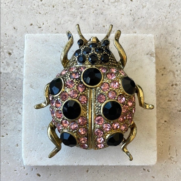 Heidi Daus Gold and Pink Ladybug Brooch - Picture 1 of 2